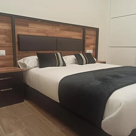 Aparthotel Silgar Plaza