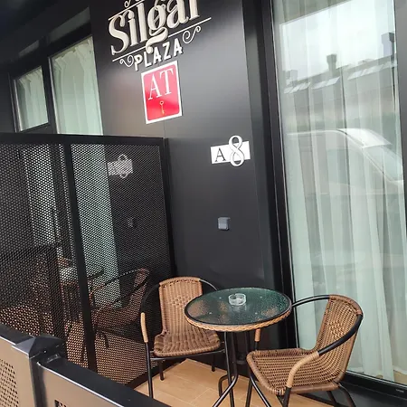Silgar Plaza Aparthotel 4*