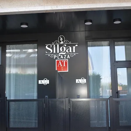 Silgar Plaza Aparthotel 4*