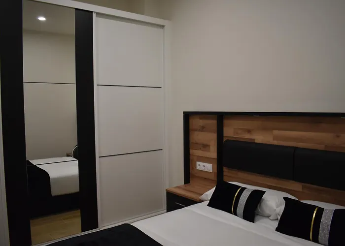 Apart-hotel Silgar Plaza